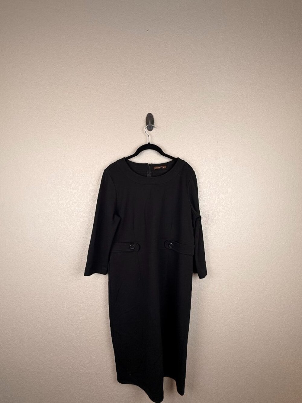 Adrienne Vittadini Black 3/4 Sleeve Button-Tab Sheath Dress